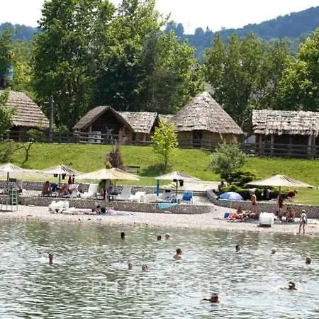 As Emporio Omega 2 Apartman *